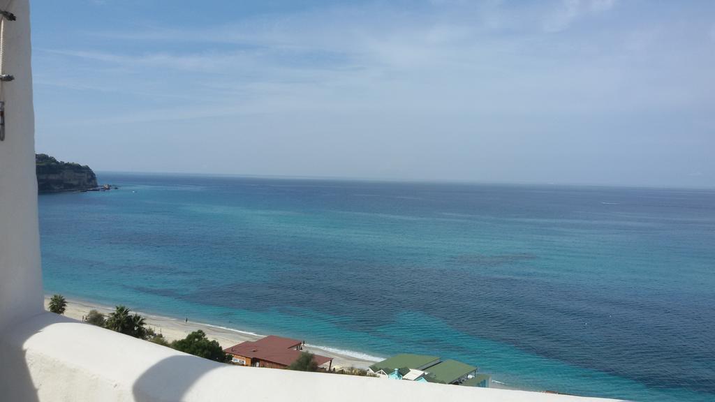 Lisca Bianca Tropea Bed & Breakfast Bagian luar foto